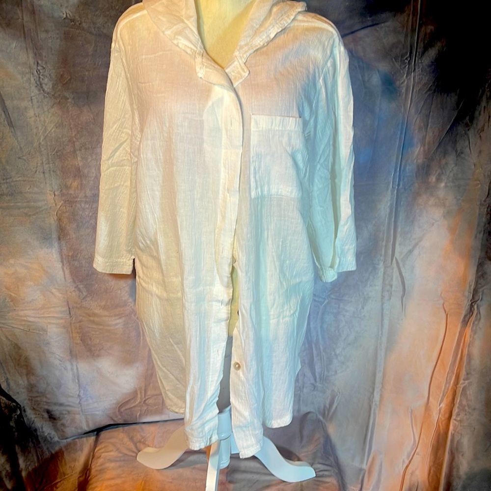 Button up light weight hooded shirt